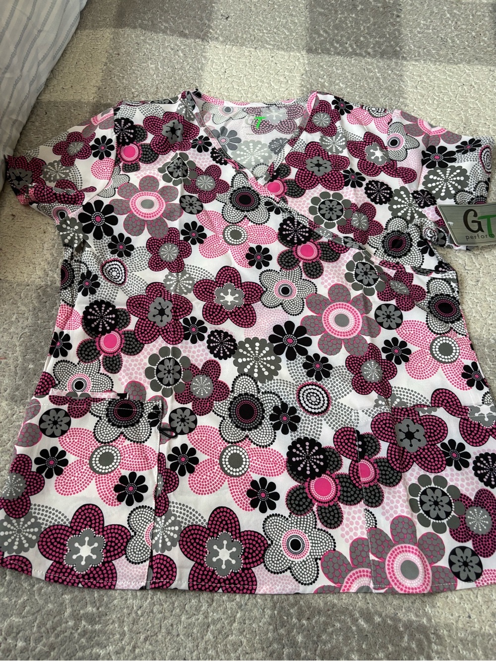 Women's Floral Print Scrub Top - Pink & Gray